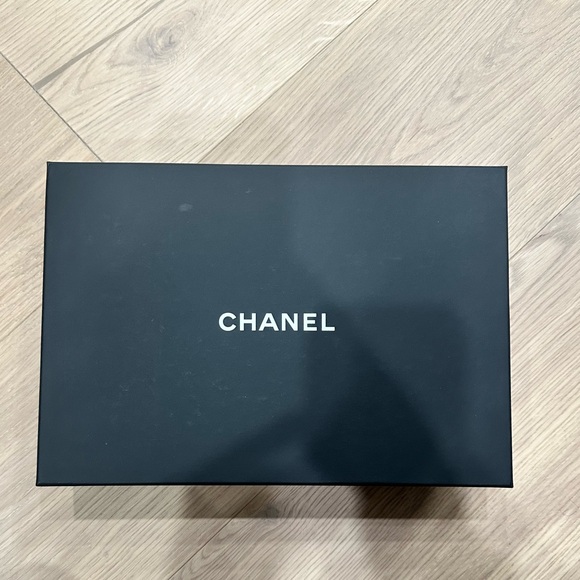 Chanel Quilted Caviar Wallet w/ Chain - Picture 3 of 12